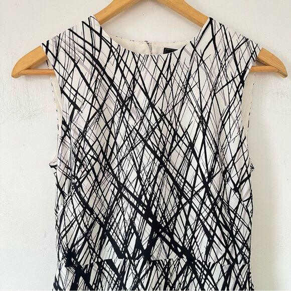 BCBGMaxAzria "Chloey" Black White Printed Full Length Gown Maxi Dress - Picture 12 of 14